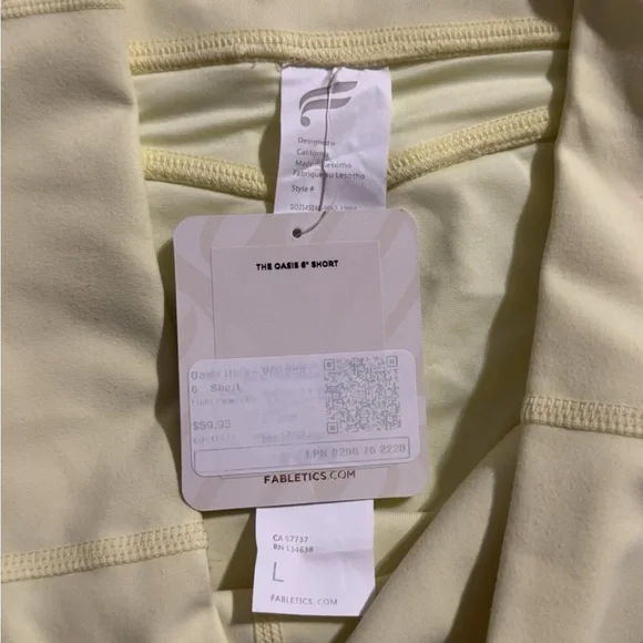 Fabletics Pure Luxe High Waisted Pastel Yellow Bike Shorts 6” - Picture 6 of 6